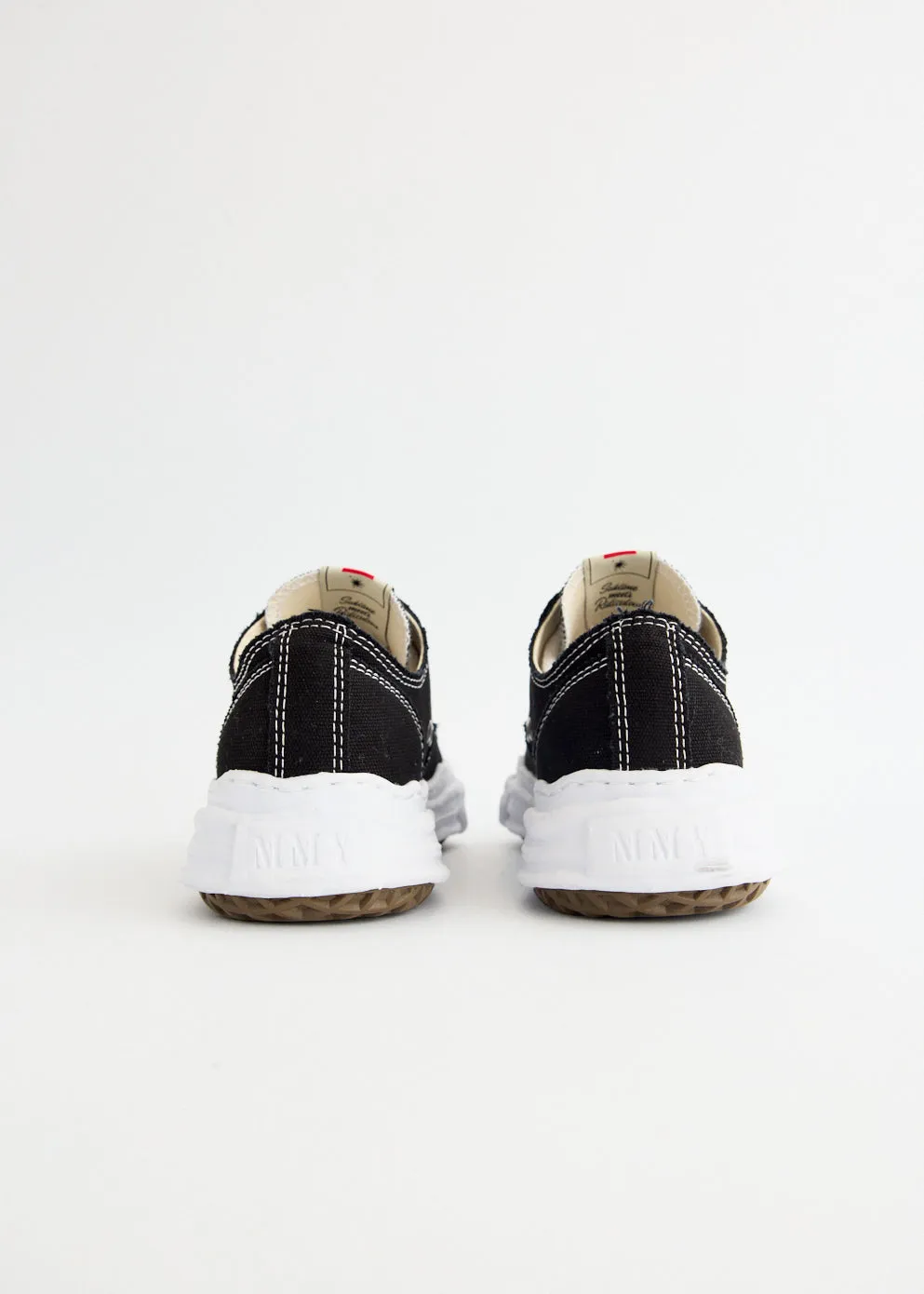 Hank Low Top Sneakers