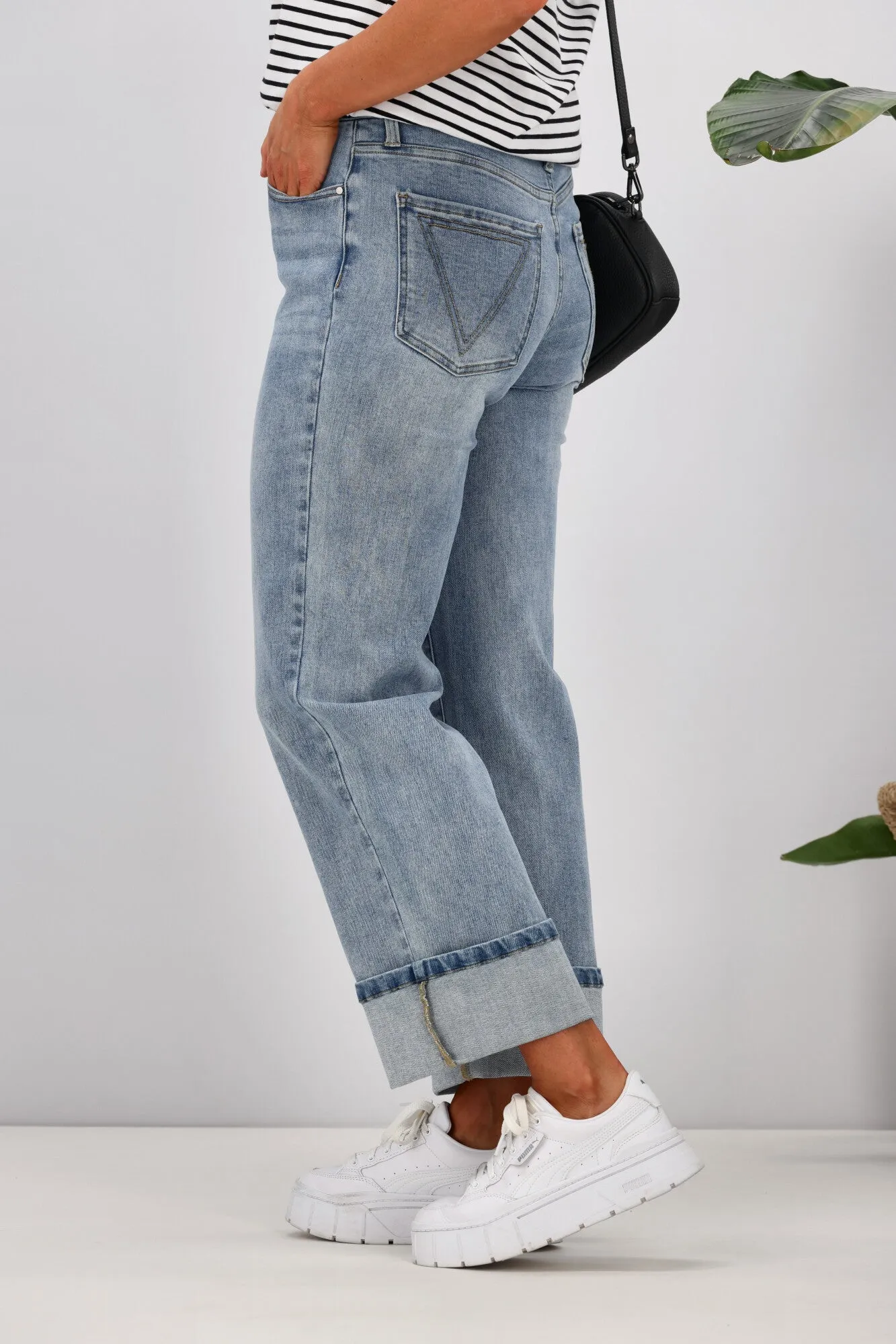 Shine On Label Zeke Wide Leg Jean with Turn Up Hem Washed Blue